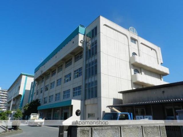 中学校　南行徳中学校（中学校）まで692m