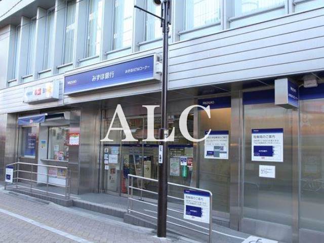 銀行　みずほ銀行高円寺北口支店（銀行）まで215m