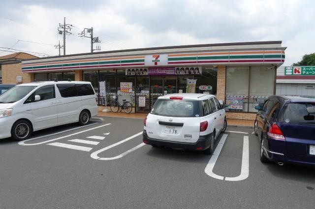 コンビニ　セブンイレブン（コンビニ）まで841m
