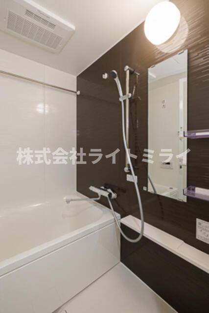 バス・シャワールーム　※写真は同タイプ住戸です。?