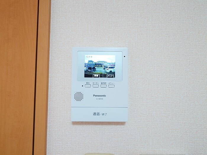 セキュリティ　来訪者の姿を確認できます。