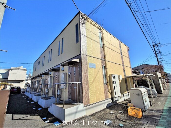 建物外観　福生駅徒歩４分で交通便利なお部屋です。