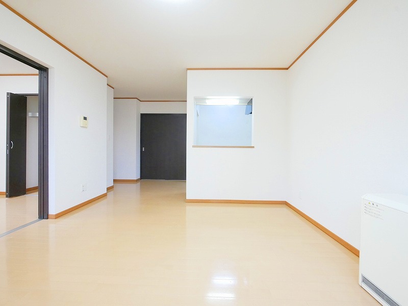 居室・リビング　※別号室参考写真
