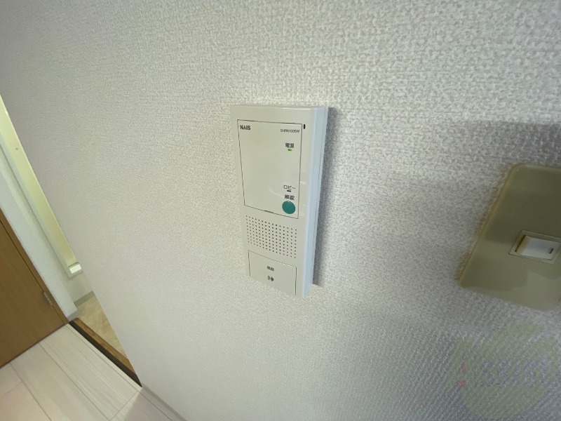 セキュリティ　来客時にはこちらのチャイムで知らせてくれます。