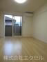 居室・リビング　きれいなお部屋で快適にお過ごしいただけます。
