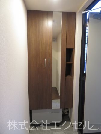 玄関　シューズボックス完備の玄関です。