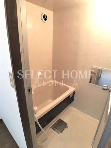 バス・シャワールーム　ゆったり過ごせるお風呂です