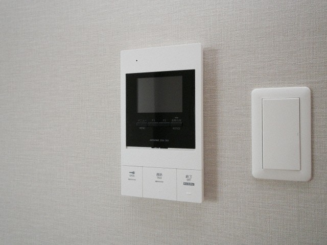 セキュリティ　ＴＶインターホン付きで、セキュリティー面でも安心です♪