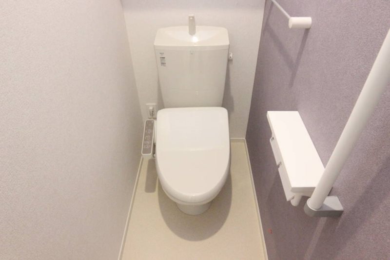 トイレ　※別のお部屋の写真です。