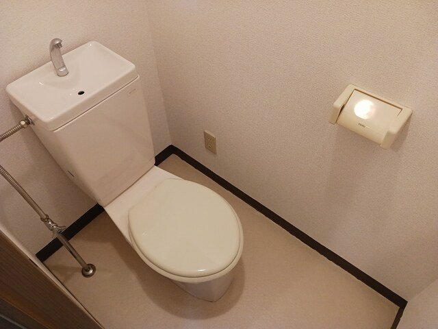 トイレ　清潔感のあるトイレです