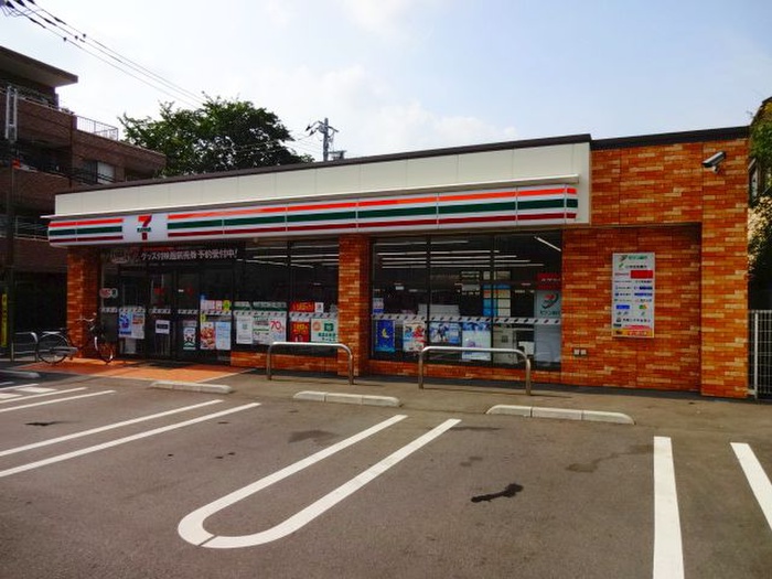 コンビニ　セブンイレブン小平一橋学園東店（コンビニ）まで400m