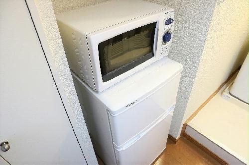キッチン　２ドア冷蔵庫・レンジ
