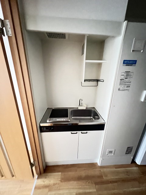 キッチン　コンパクトなキッチンで掃除もラクラク