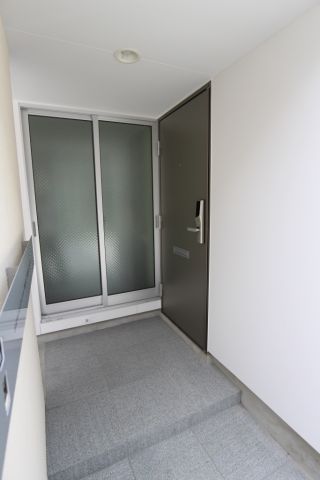 その他共有部分　玄関です