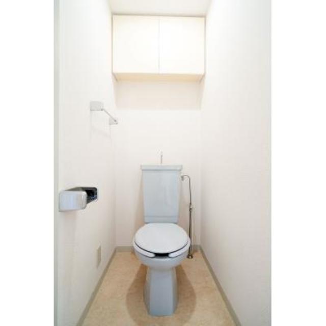 トイレ　※写真は同タイプ住戸です。
