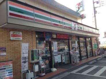 コンビニ　セブンイレブン（コンビニ）まで184m