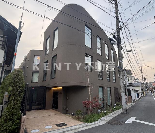 建物外観　外観は落ち着いています