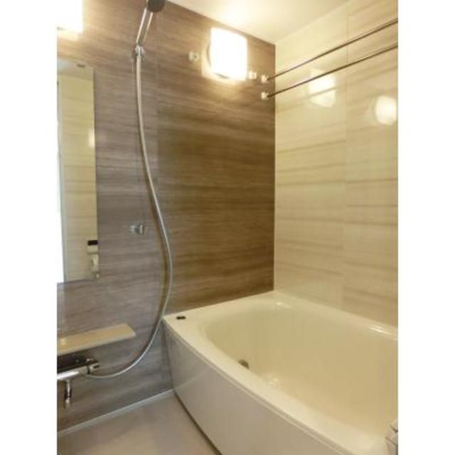 バス・シャワールーム　※写真は同タイプ住戸です。