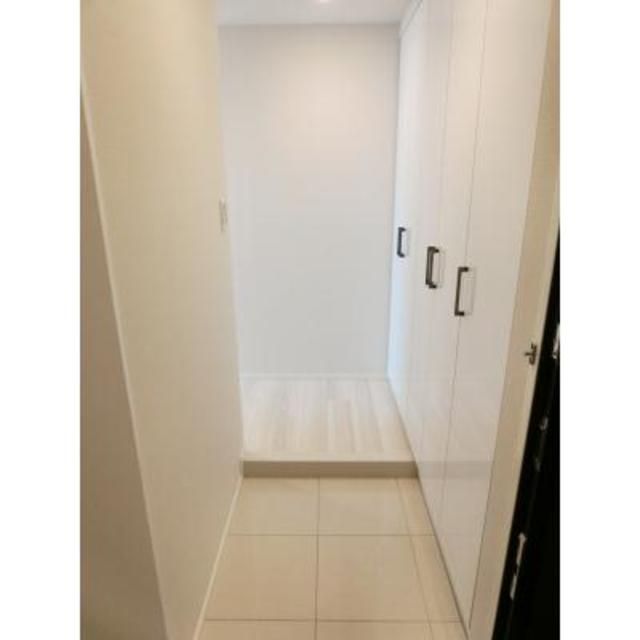 玄関　※写真は同タイプ住戸です。