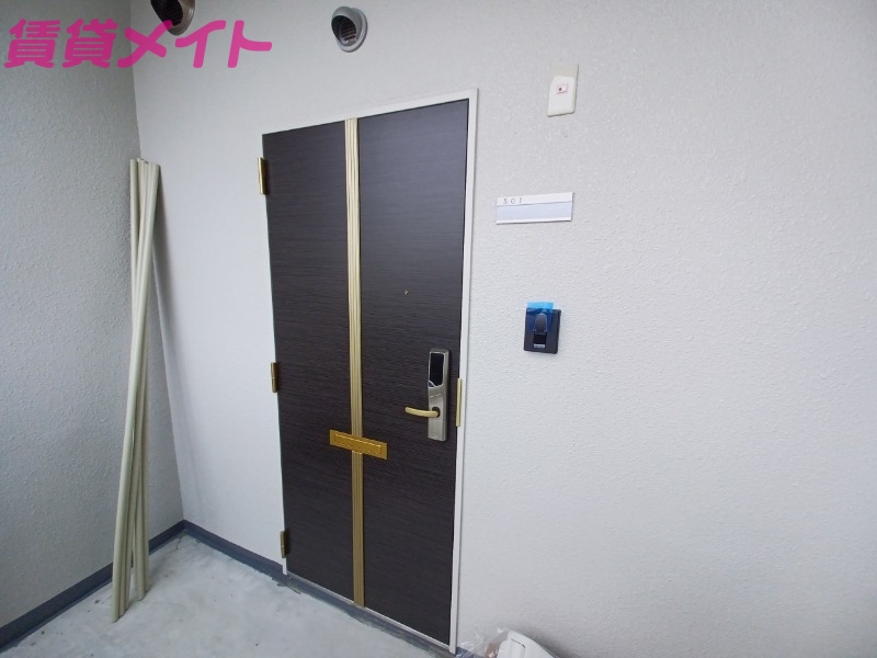 セキュリティ　同型参考写真