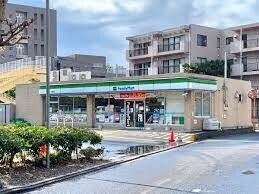 コンビニ　ファミリーマート和光諏訪店（コンビニ）まで379m