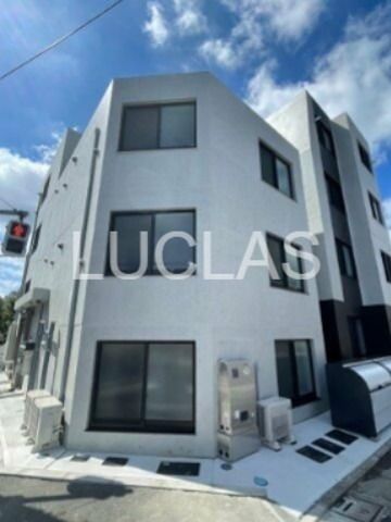建物外観　『想いの先を照らし出す。』信頼が必要だからこそ、弊社へお任せ