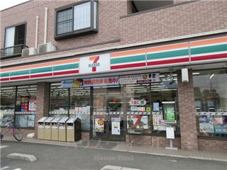 コンビニ　セブン‐イレブン 鳩ケ谷里店（コンビニ）まで286m