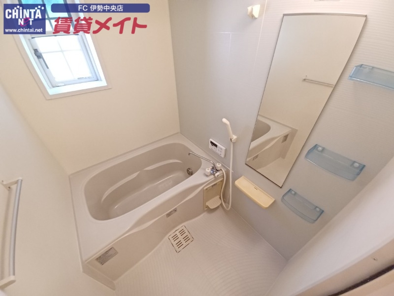 バス・シャワールーム　同物件別部屋の写真
