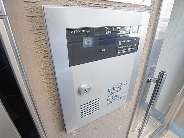 セキュリティ　TVモニター付きオートロック完備で安心です