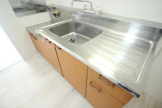 キッチン　他部屋の写真を使用しております。