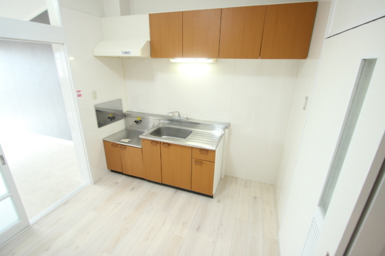 居室・リビング　他部屋の写真を使用しております。