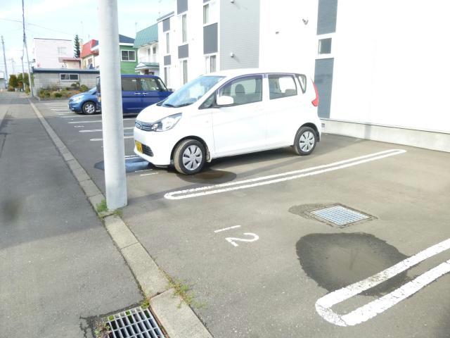 駐車場　駐車場