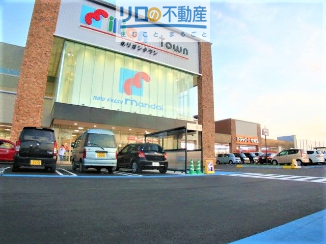 ショッピングセンター　ミリオンタウン伊丹荒牧（ショッピングセンター）まで2217m