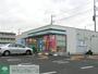 コンビニ　ファミリーマート（コンビニ）まで520m