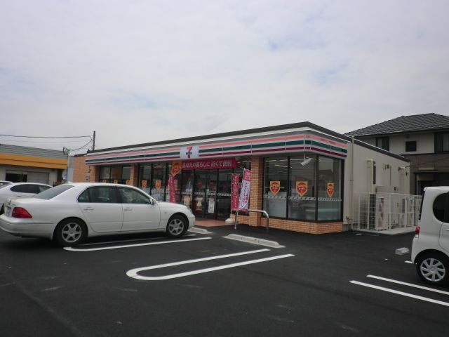 コンビニ　セブンイレブン大垣島里１丁目店（コンビニ）まで268m
