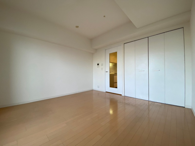 居室・リビング　広くてキレイなお部屋が広がっていて、充実した生活が送れそう。