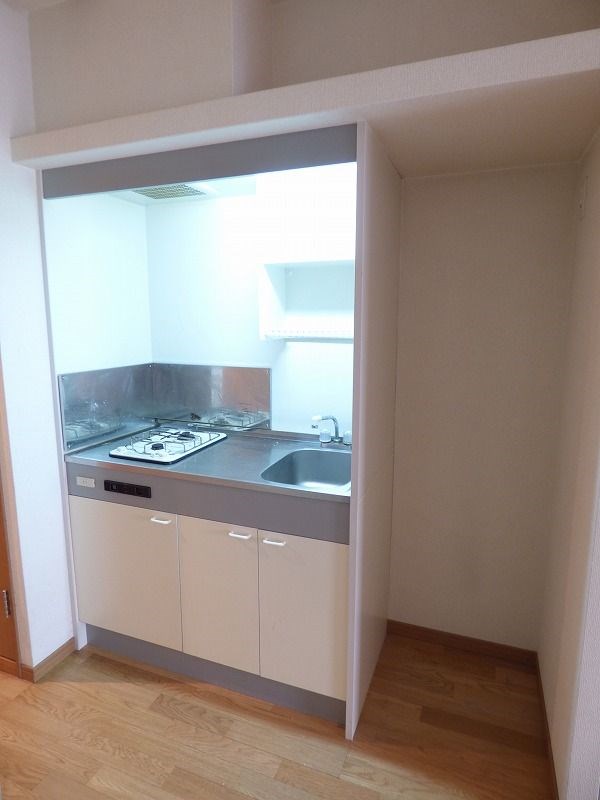 キッチン　※同物件別部屋参考画像
