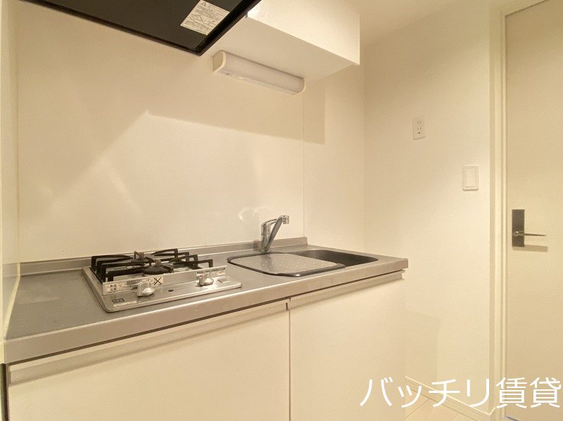 キッチン　別号室タイプの為、現状を優先致します。