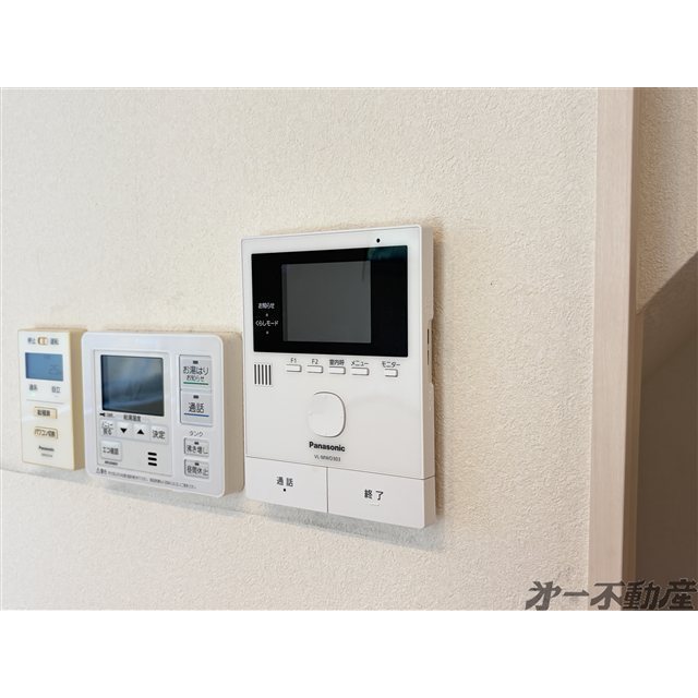 セキュリティ　モニター付きインターホン