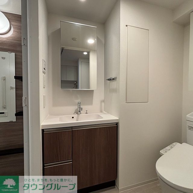 洗面設備　※写真は同タイプ住戸です。