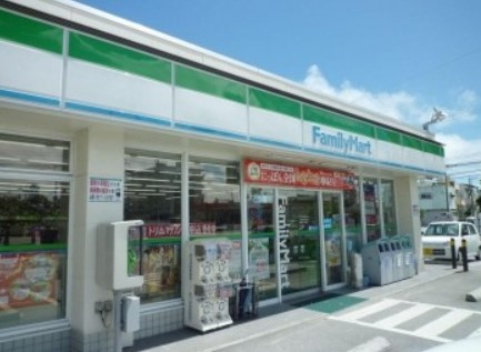 コンビニ　ファミリーマート 赤羽駅西口店（コンビニ）まで196m