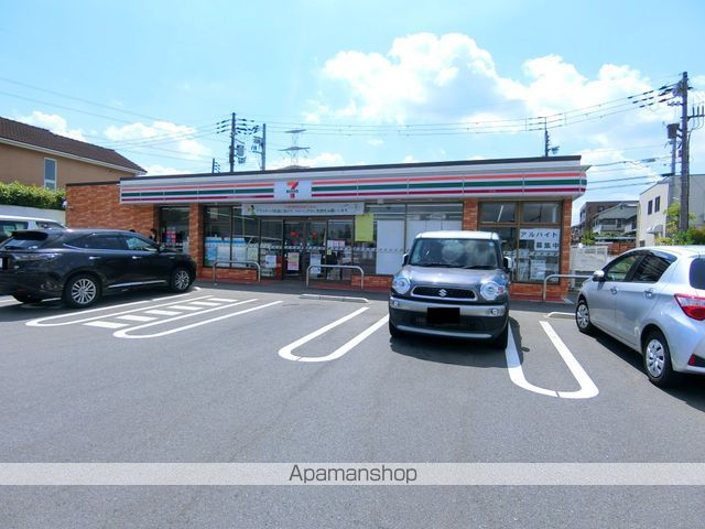 コンビニ　セブンイレブン（コンビニ）まで955m