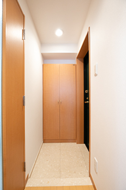 玄関　※写真は同タイプ住戸です。