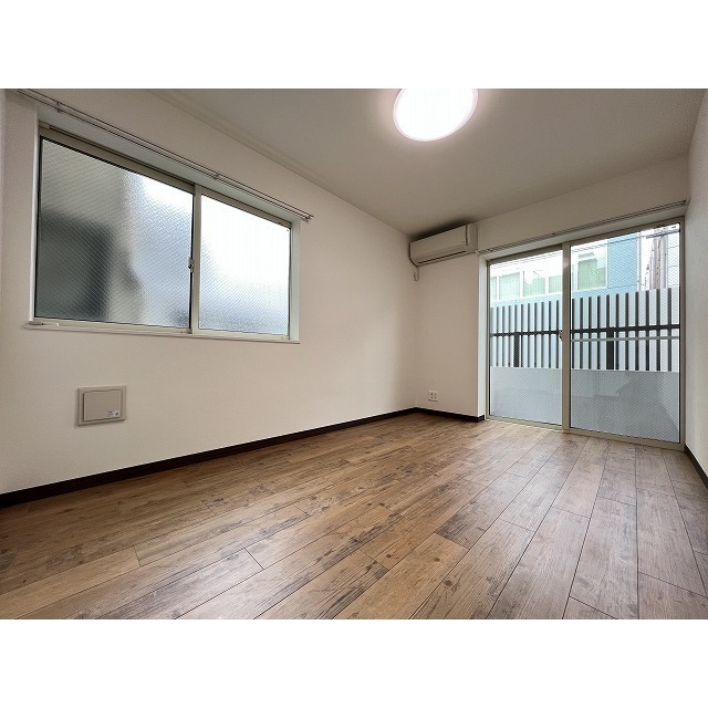 居室・リビング　※他部屋参考写真