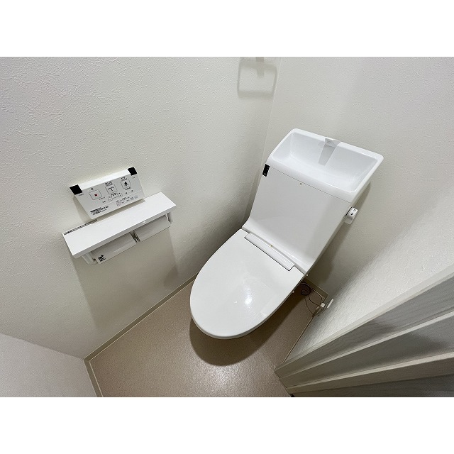 トイレ　※他部屋参考写真