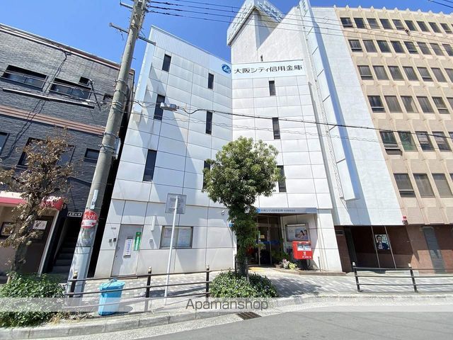 銀行　大阪シティ信用金庫桃谷駅前支店（銀行）まで655m