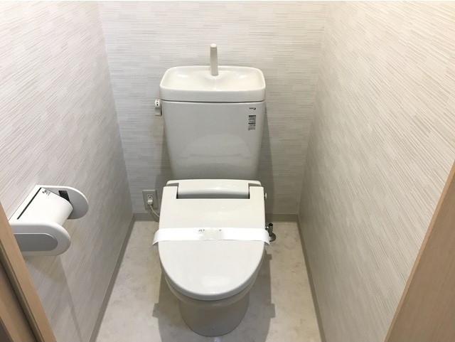 トイレ　別号室参考写真