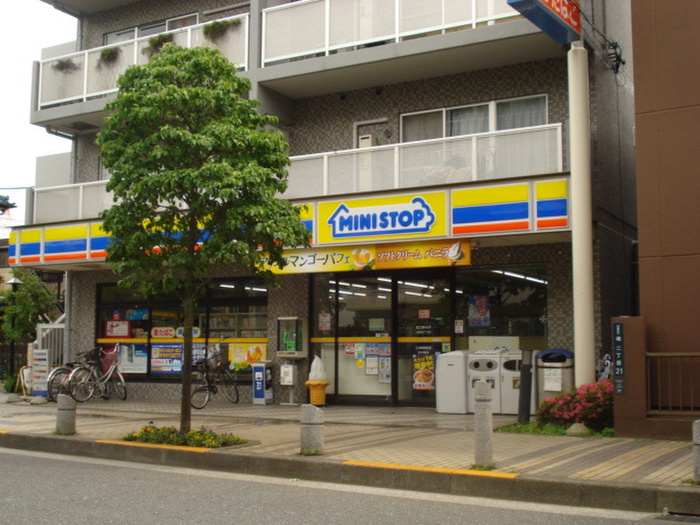 コンビニ　ミニストップ境二丁目店（コンビニ）まで10m