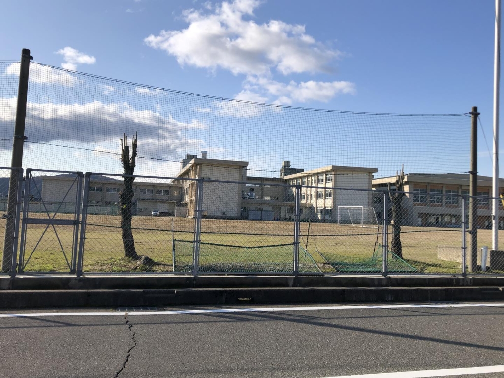 中学校　福井市 灯明寺中学校（中学校）まで238m