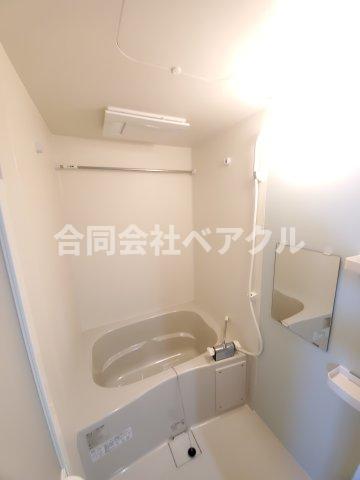 バス・シャワールーム　ゆったり過ごせるお風呂です